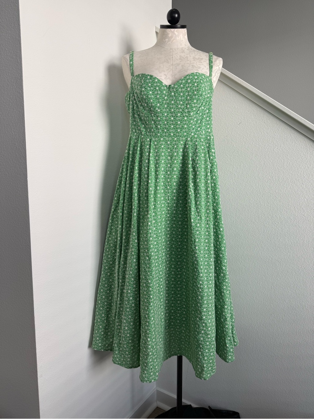 NWT In Loom Taylor Green Eyelet A-line Dress Midi Sweetheart Large Summer Party
